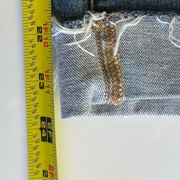 Madewell Mid-Rise Kick Out Cropped Jeans Size 30 - Picture 7 of 10